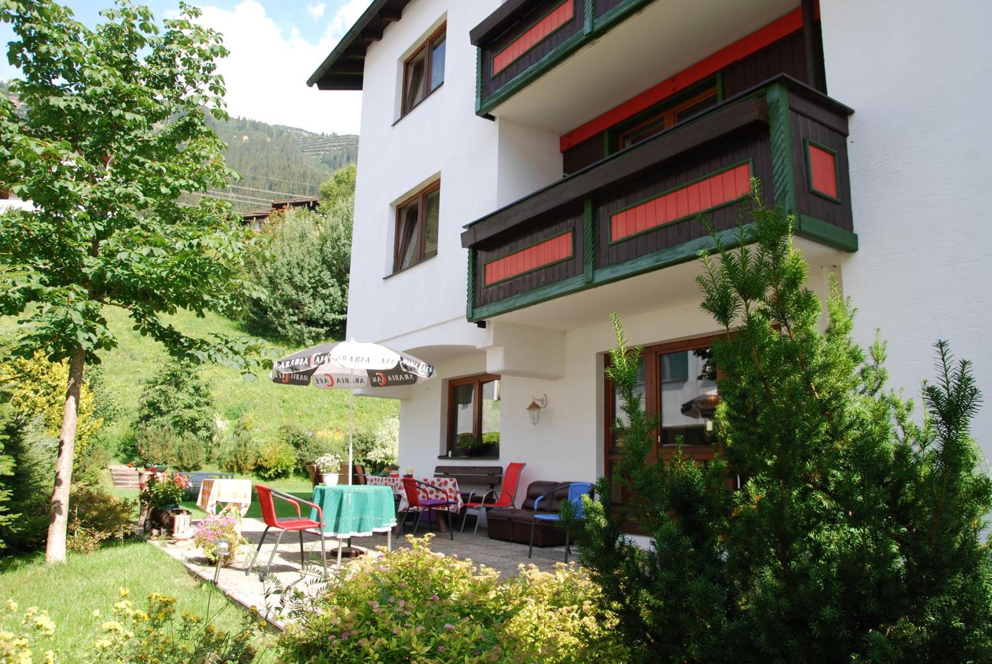 Haus Gamberg Hotel Sankt Anton am Arlberg Exterior photo